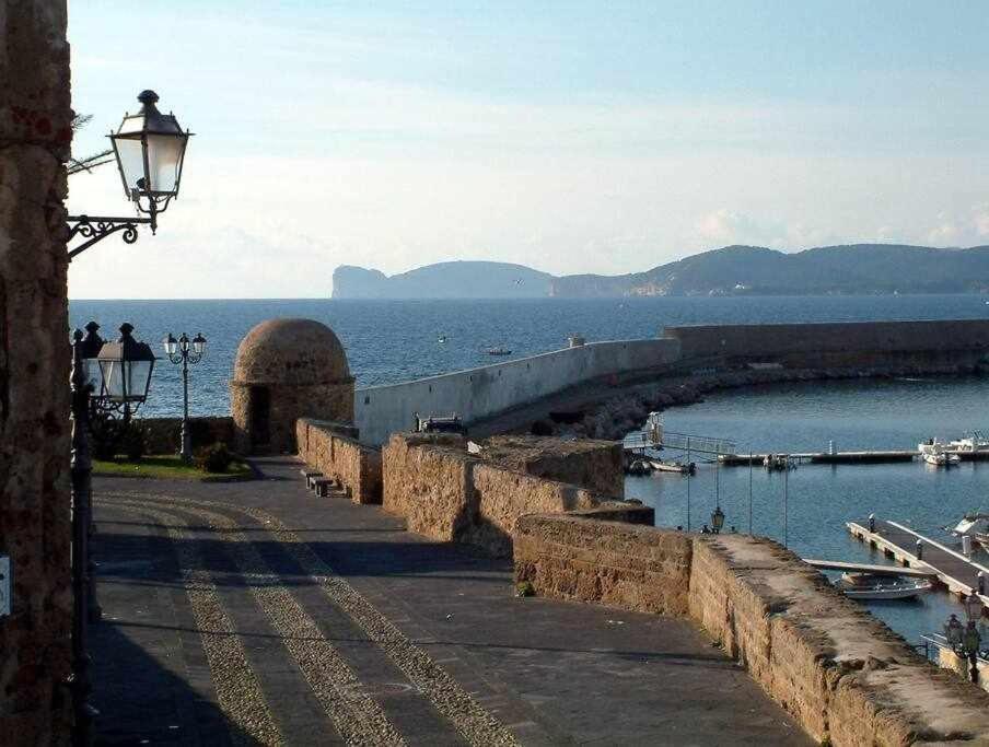 Il Convento Альгеро Экстерьер фото